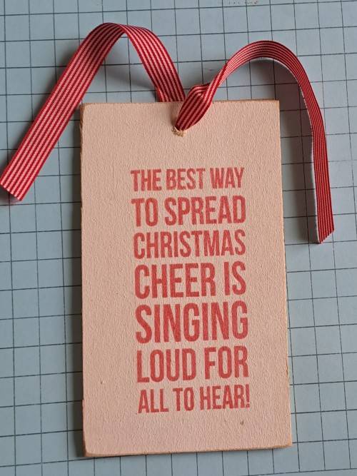 Wooden Christmas tag/decoration with message - +/- 12cm