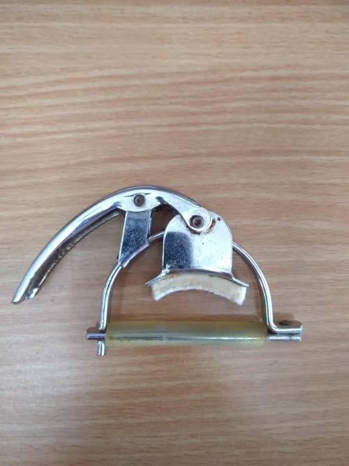 Vintage Guitar Capo