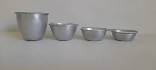 Vintage Measuring Cups 4 Piece Set (FOR LWatts)