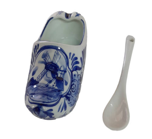Vintage Delft Porcelain Dutch Shoe Ashtray Hand Painted