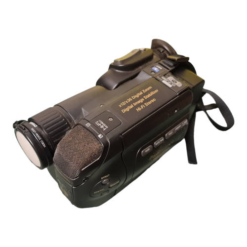 Amigo video camera bag and Panasonic NV-S600EN video recorder (sold as spares)