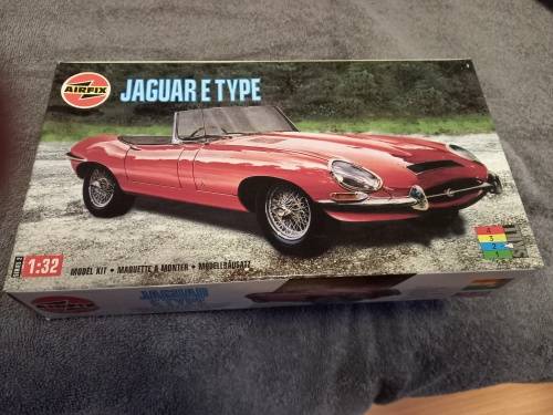 AIRFIX JAGUAR E-TYPE CABRIOLET