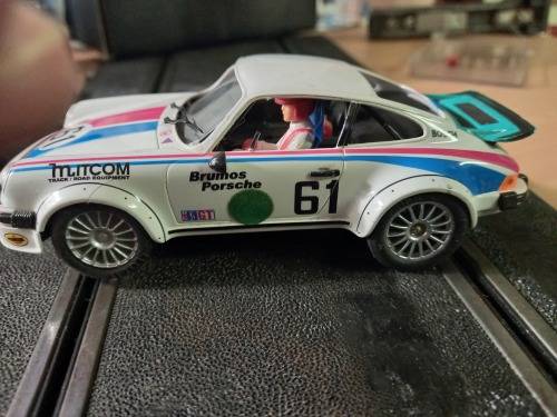 NINCO PORSCHE 996 WITH NC-2 MOTOR - SCX AND SCALEXTRIC COMPATIBLE