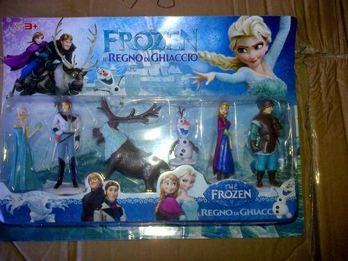 BRAND NEW FROZEN CHARACTER TOY FIGURINES (made of rubber)