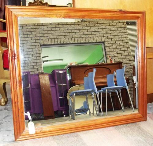 STUNNING OLD OREGON PINE FRAMED MIRROR (MB34)