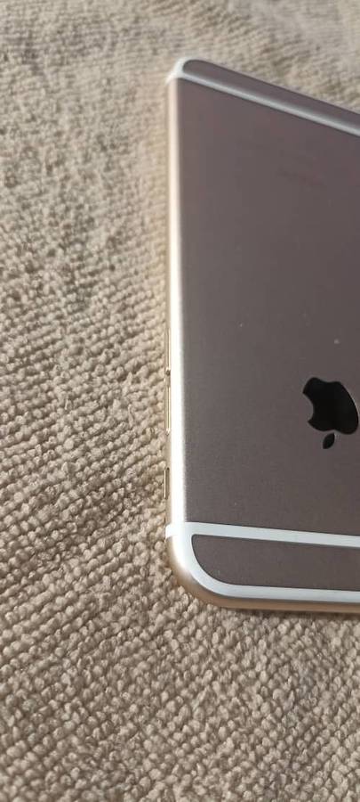 iPhone 6 - Gold - 64GB - Excellent Condition