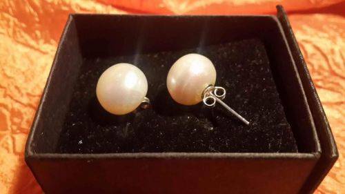 Huge  ( 14mm )  FW  Pearls Earrings  On 925 Backs