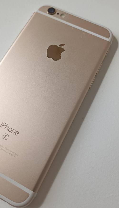 iPhone 6s - Gold - 64GB - Excellent Condition