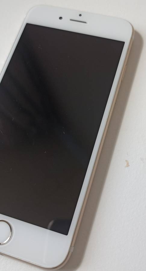 iPhone 6s - Gold - 64GB - Excellent Condition