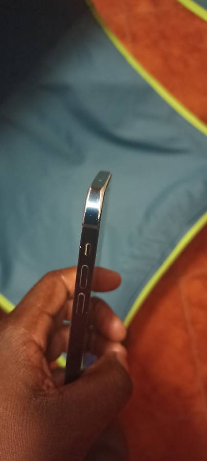 iPhone - 12 - Black - 128GB - Good Condition