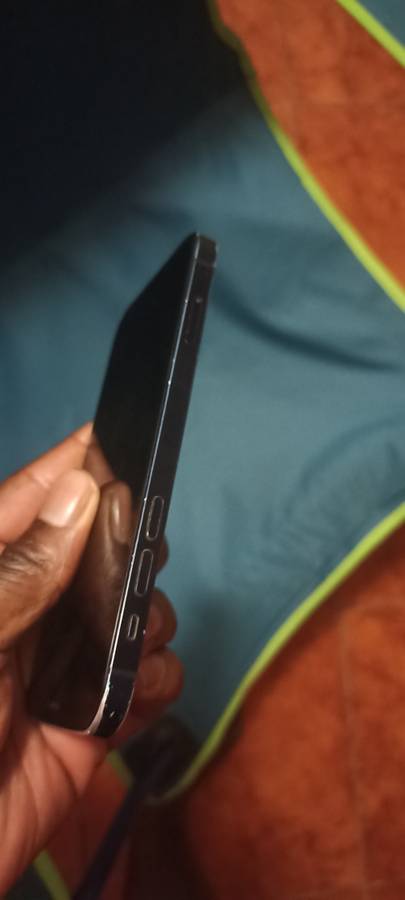 iPhone - 12 - Black - 128GB - Good Condition