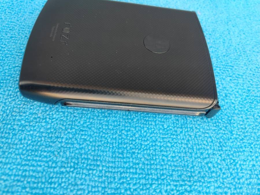 Motorola - RAZR - 128GB - Black - eSim - Unlocked - MINT Condition