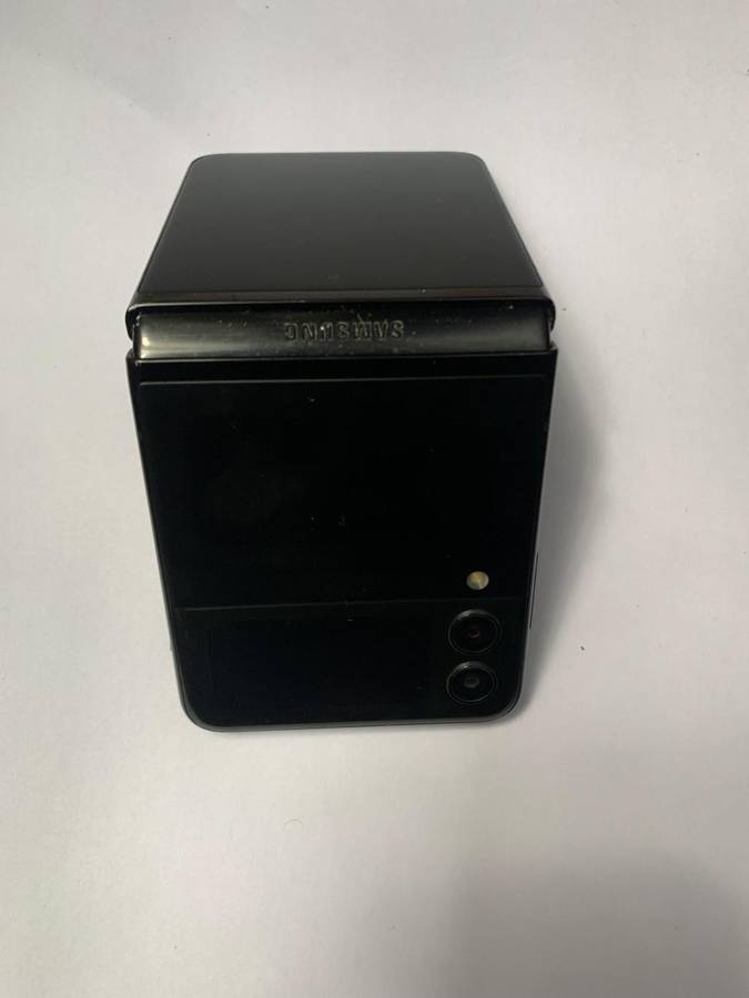 Samsung Galaxy - FLIP 3 - 5G - 128GB - All Networks - Phantom Black - EXCELLENT CONDITION