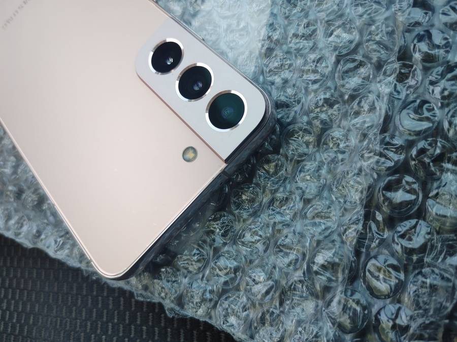 Samsung Galaxy - S22 - 5G -  Pink Gold - 128GB  - EXCELLENT CONDITION