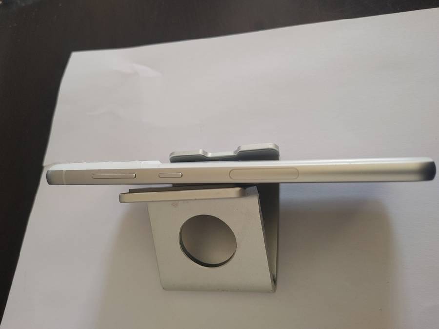 Samsung Galaxy - S21FE - 5G - 256GB - All Networks - White - EXCELLENT CONDITION