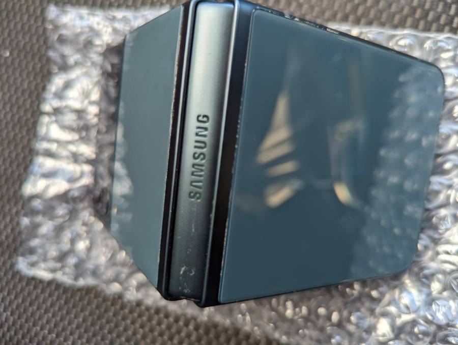 Samsung Galaxy - FLIP 3 - 5G - 256GB - All Networks - Green - EXCELLENT CONDITION