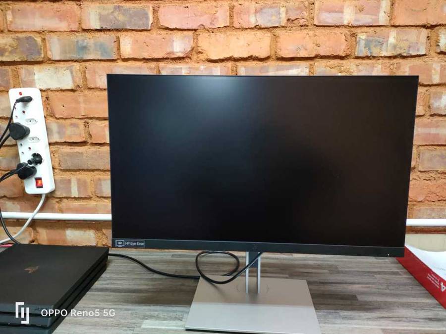 HP E27u - G4 QHD - USB-C Monitor - 27` - Pristine Condition