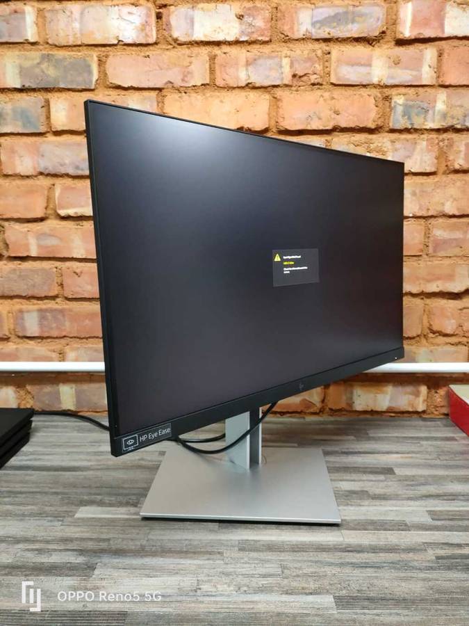 HP E27u - G4 QHD - USB-C Monitor - 27` - Pristine Condition