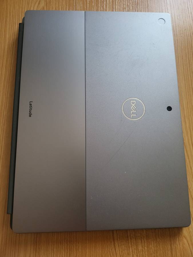 Dell Latitude 7320 - 2 in 1 - Touch Screen - i5 11thGen - 16GB Ram - 256GB SSD - Very Good Condition
