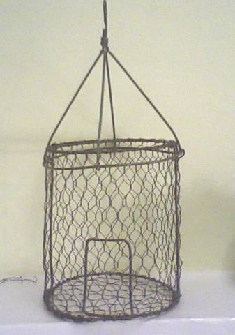 Rustic wire hut candle holder - lovely for the entertainment area!