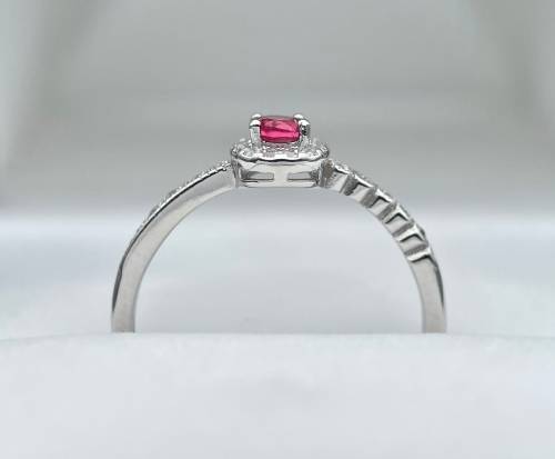 Beautiful Red Cubic halo silver ring