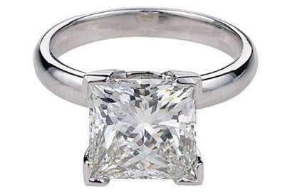 1.00 CT PRINCESS CUT DIAMOND / WHITE GOLD ENGAGEMENT RING **Starting R1 - no reserve ** !!!