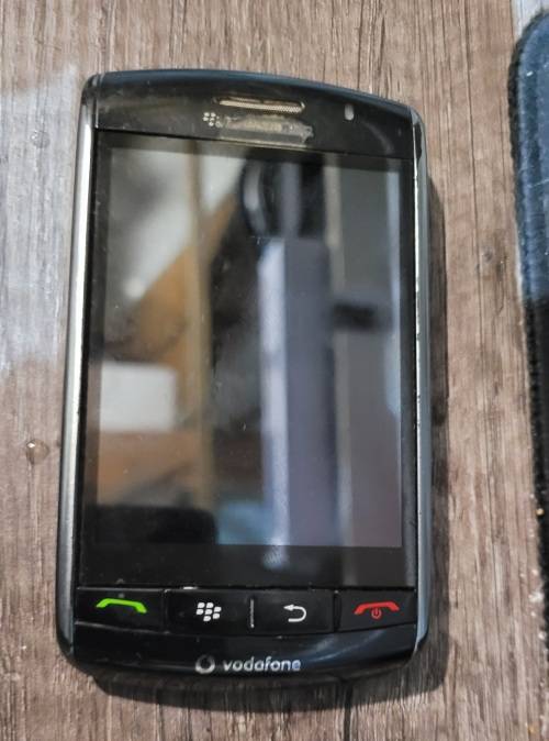 Blackberry Storm 9500 Classic phone
