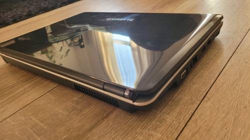 Gigabyte Combo! Q1585N i5 |1GB Nvidia Graphics | 1TB HDD | 4 GB Ram Entry Lvl Gaming Laptop