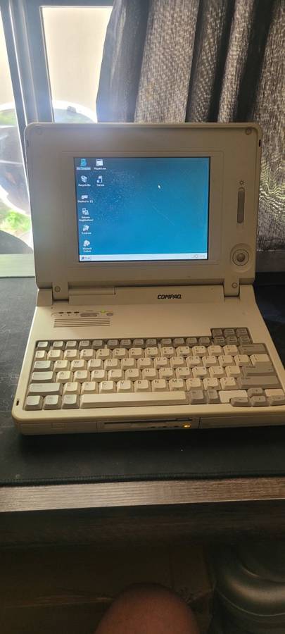 Vintage Compaq 1995 LTE ELITE 4/40CX