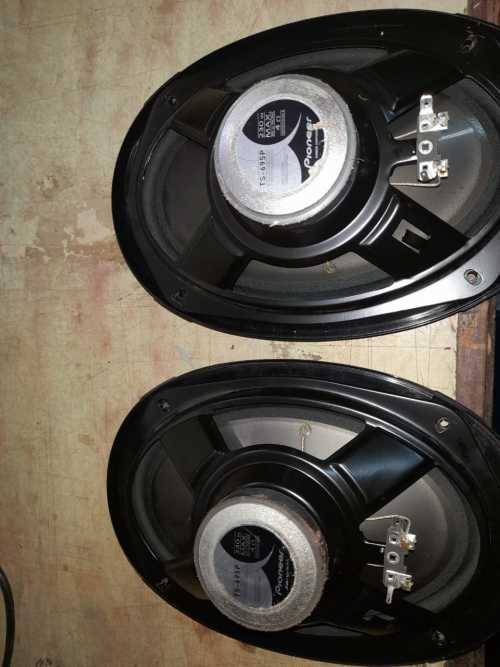 pioneer 6x9 230w speakers (pair)