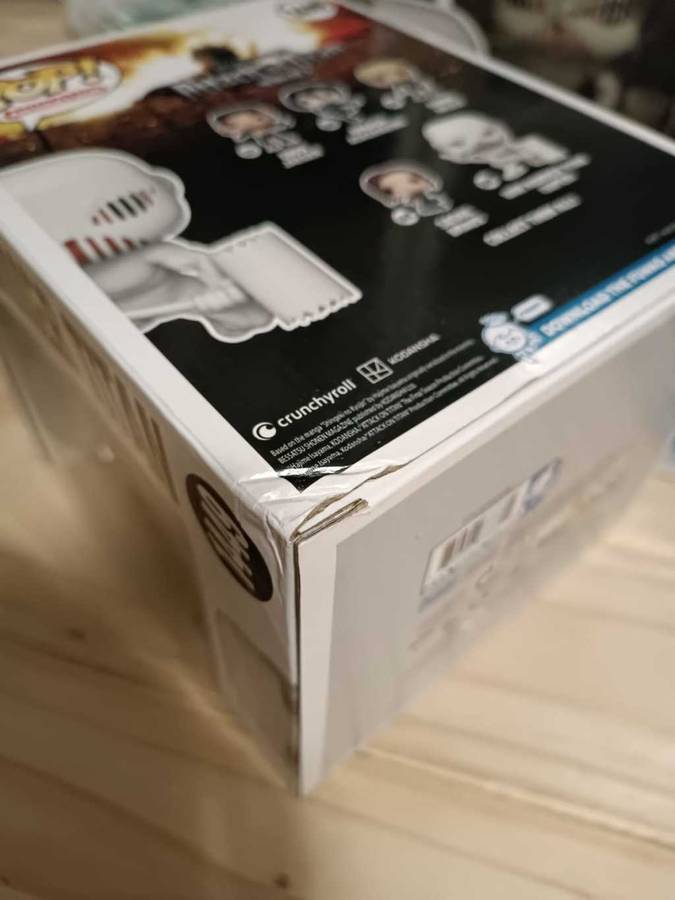 FUNKO POP! - Animation - Attack on Titan - War Hammer Titan Glow in the Dark Excl (DMG)