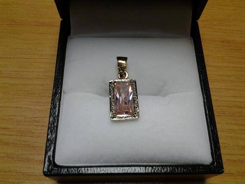 Sold 9ct Gold pendant