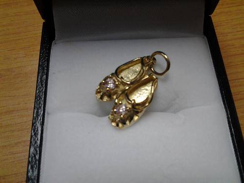 Solid 9ct Gold charm or pendant with pink stones