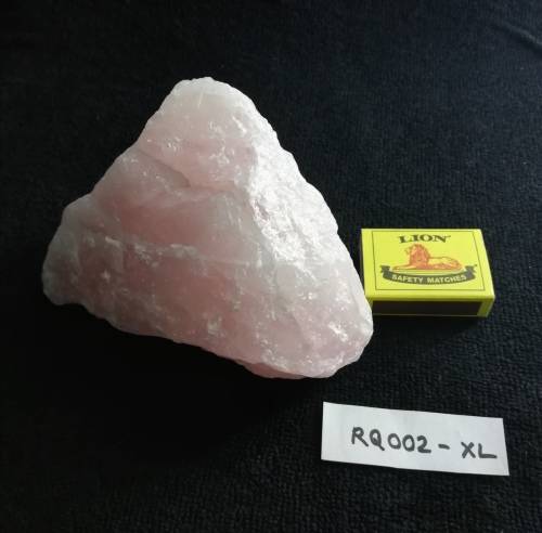 ROSE QUARTZ CRYSTAL - SIZE (XL) - BEAUTIFUL STONE