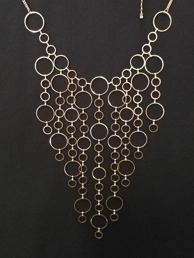 Ladies Jewelry - LOVISA glamorous long necklace in gold tones