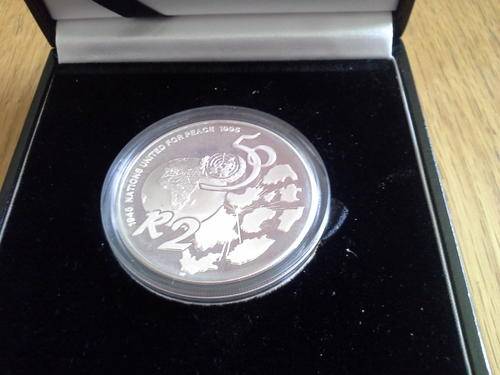 1995 PROOF NATIONS UNITED FOR PEACE SILVER R2 COIN