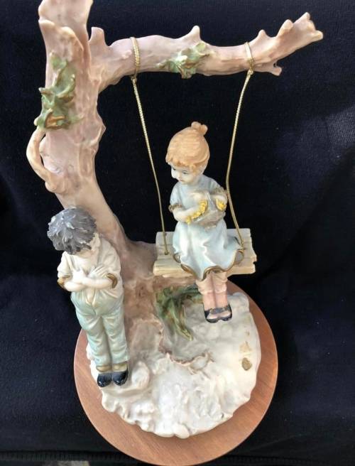 Capodimonte b Metli figurine