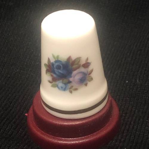 Thimble Royal Albert Moonlight Rose