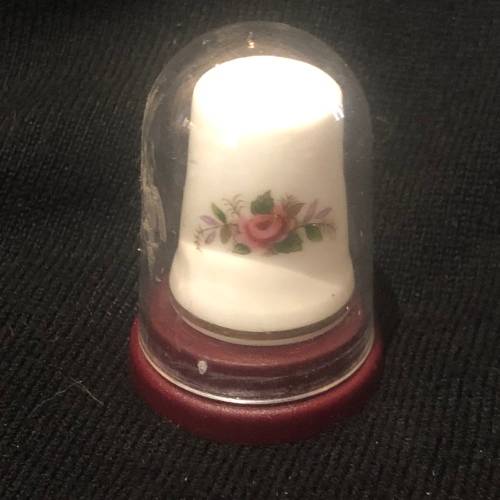 Thimble Royal Albert Lavender Rose