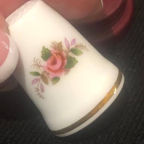 Thimble Royal Albert Lavender Rose