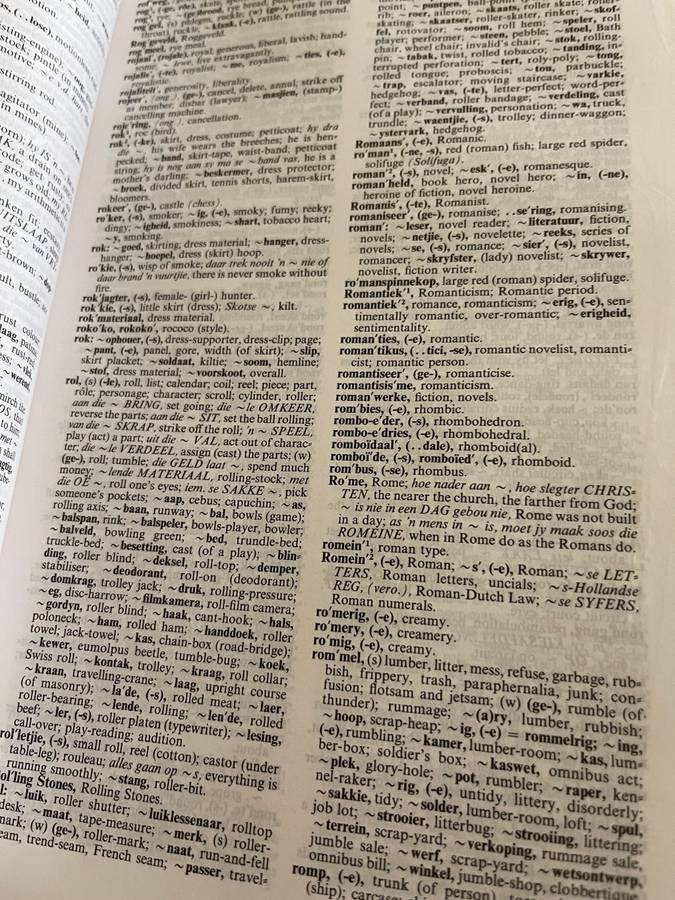 Pharos Major Dictionary