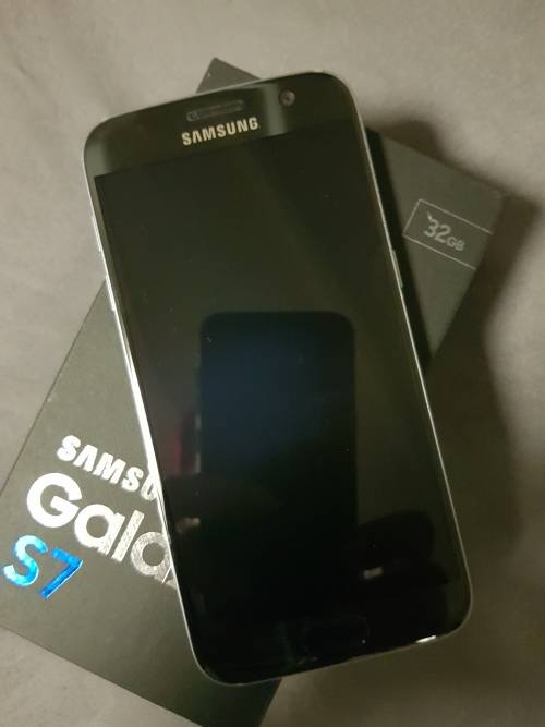 Samsung Galaxy S7 32GB + Samsung Gear VR