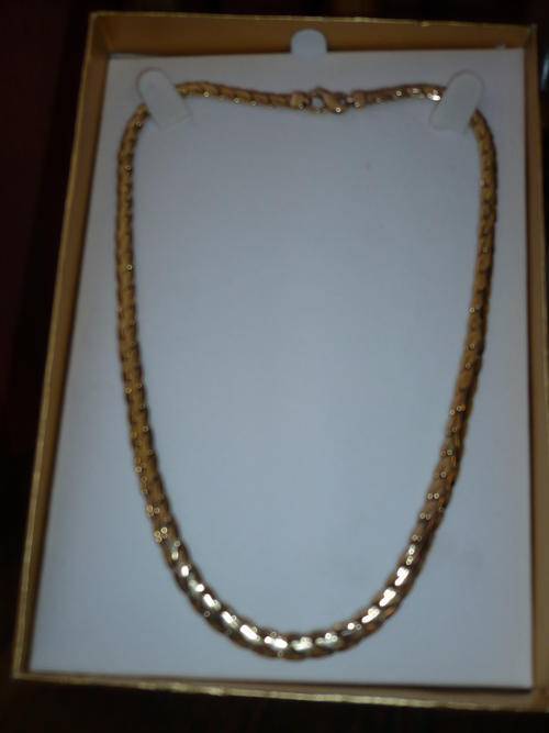 9ct GOLD NECKPIECE