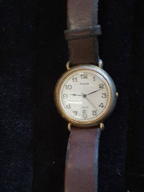 A VINTAGE PUSAR WATCH SOLD AS IS NOT TESTED
