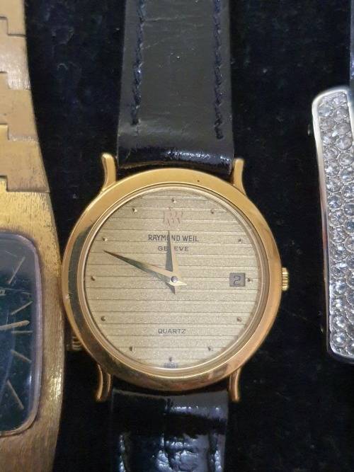 A COLLECTION OF VINTAGE WOMANS WATCHES