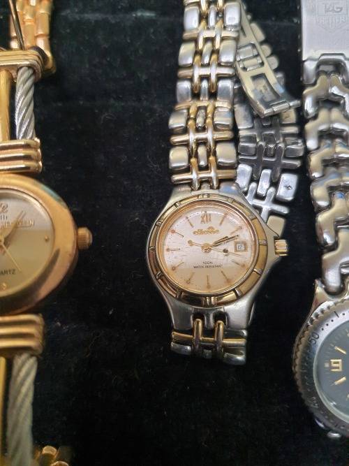 A JOBLOT VINTAGE WOMANS QUALITY WATCHES SOLD AS IS NOT TESTED