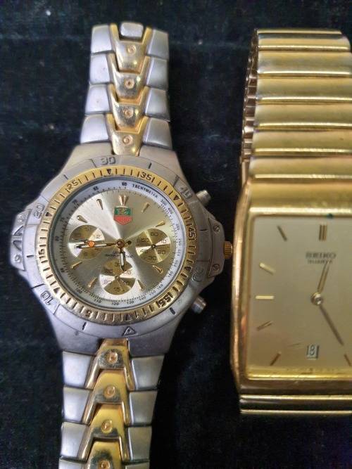 A COLLECTION OF VINTAGE MENS WATCHES SOLD AS IS NOT TESTED