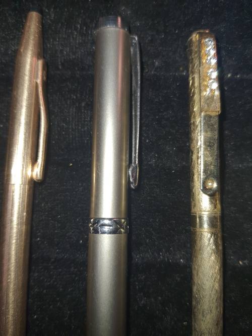 A COLLECTION OF GOLD PLATED PENS AND PENCILS FOR THE COLLECTORS SOLD AS IS