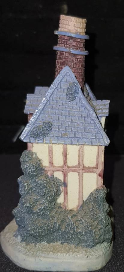 A HIGHLY COLLECTABLE JOBLOT FIGURINES SOLD AS IS