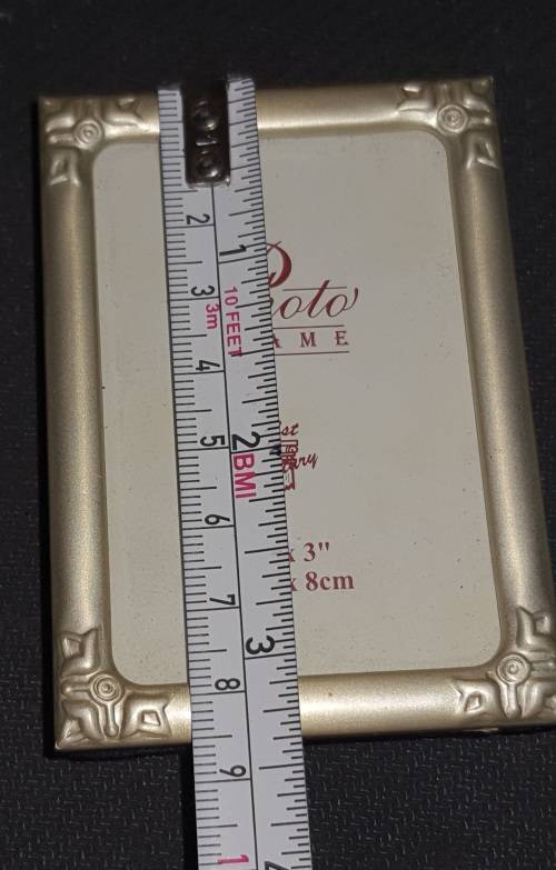 TWO VIRTUALLY BRAND-NEW SMALL PICTURE FRAMES SOLD AS IS